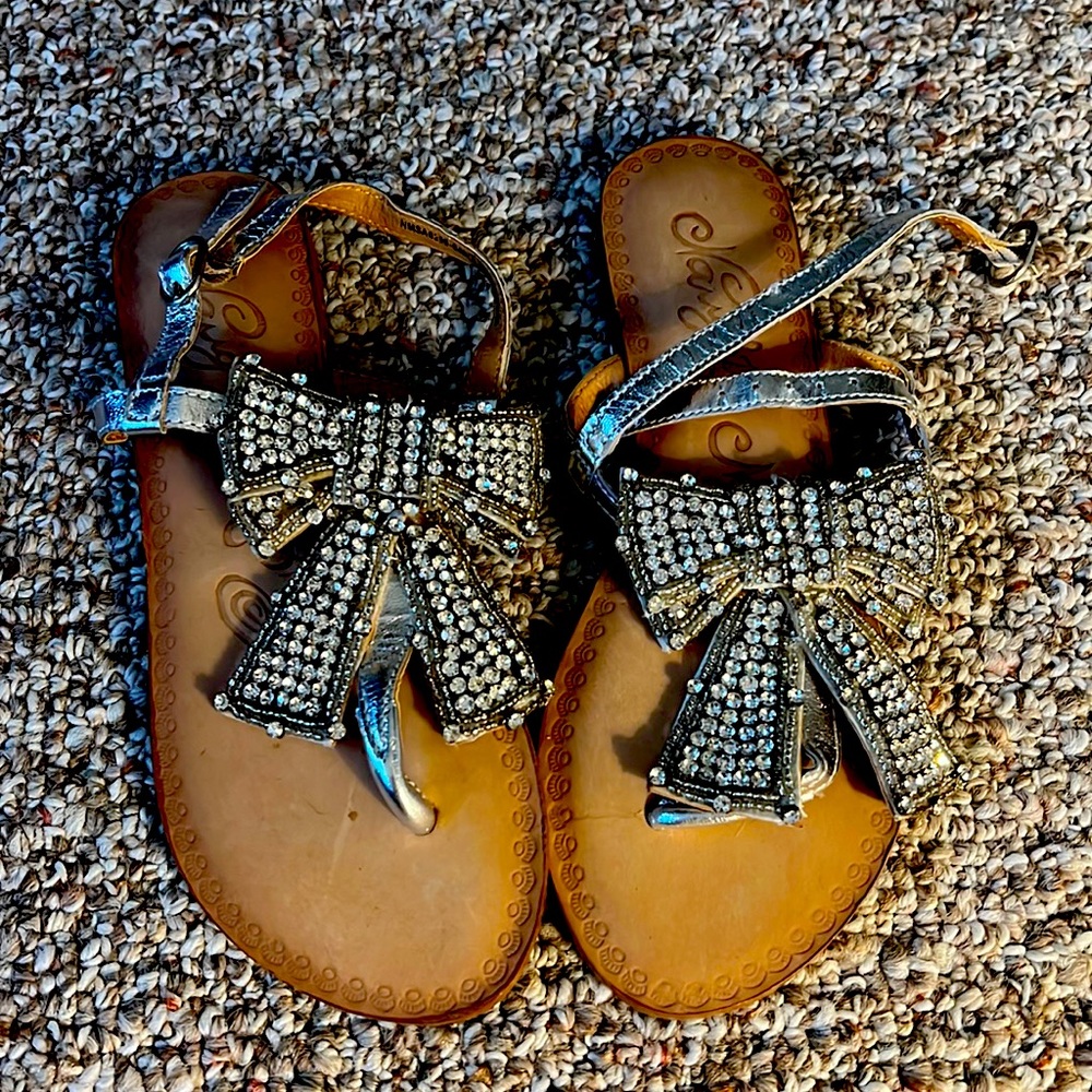 Naught monkey sandal